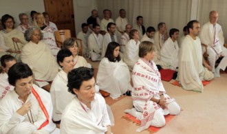 La Escuela Phi de Yoga Vedanta y Meditación en Valencia