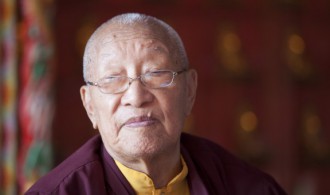 His Eminence Khamtrul Rimpoche