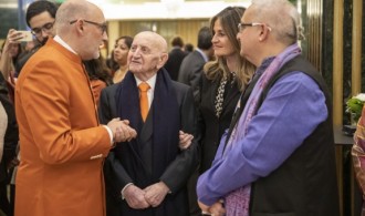 Junto al Cónsul Honorario de la India en Barcelona, Don Luis González Pérez