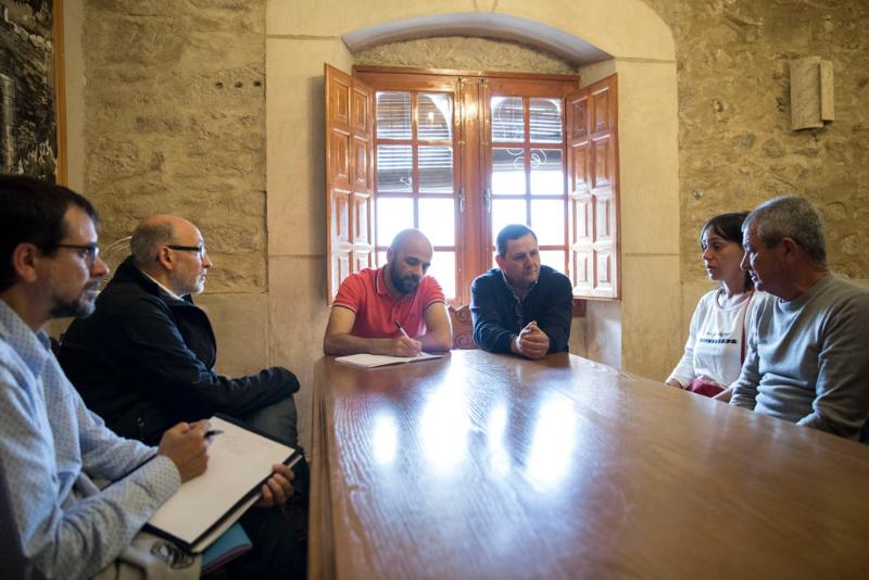 Asociación de propietarios para el Castañar de Hoyos Asociación de propietarios para el Castañar de Hoyos